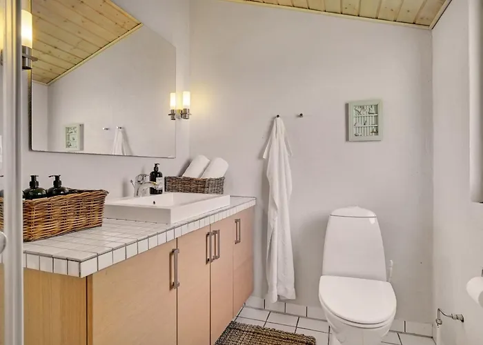 Aella - 150m From The Sea By Interhome Йёрринг